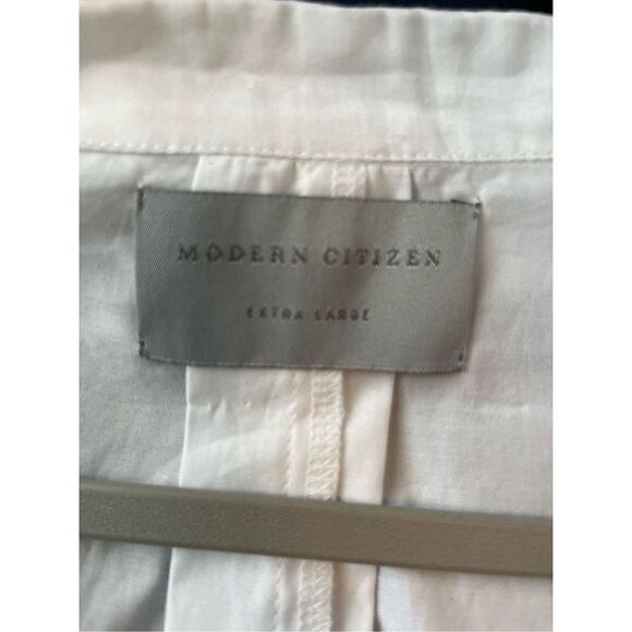 Modern Citizen Long Sleeve Twist Front Blouse in White NEW - Picture 8 of 8